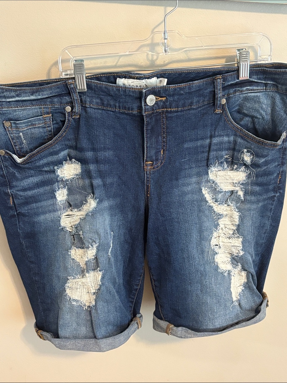 Torrid boyfriend denim distressed Bermuda shorts size 18
